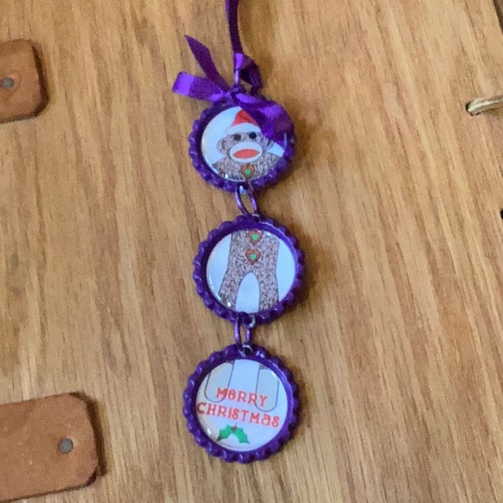 🎄Artisan bottle cap sock monkey ornament